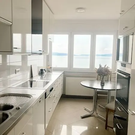 The Sea View Apartment Rijeka Exterior photo
