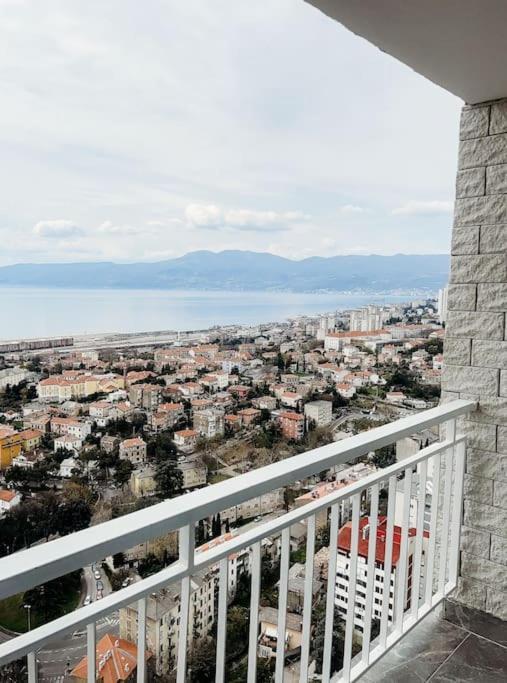 Apartment The Sea View *